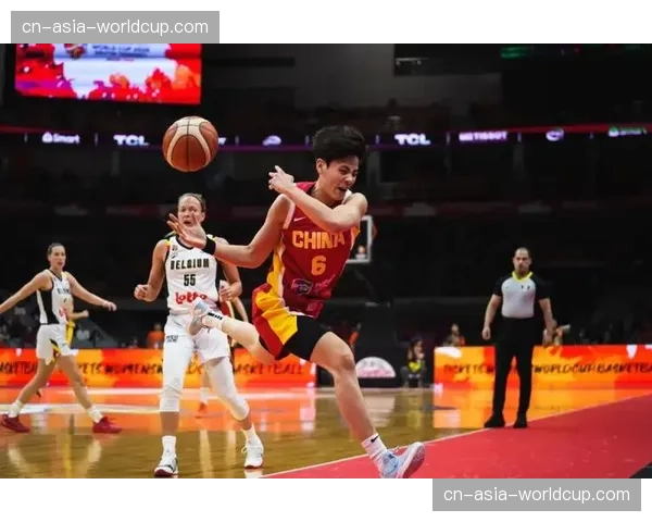 消息：NBA官方宣布将举办首届“女子篮球技术训练营”